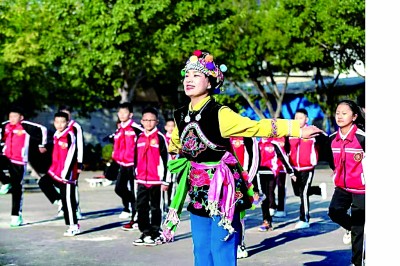 大连塑料挤出设备厂家 一群人，一件事，28年！