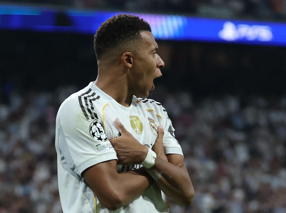 [图]欧冠-姆巴佩双响卡瓦哈尔红牌 皇马2-1逆转马赛